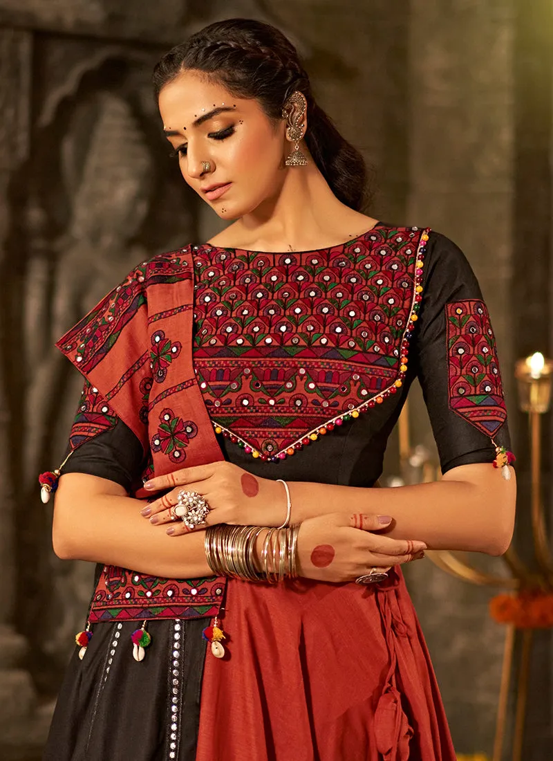 Brown And Red Kutchi Embroidered Rajwadi Chaniya Choli