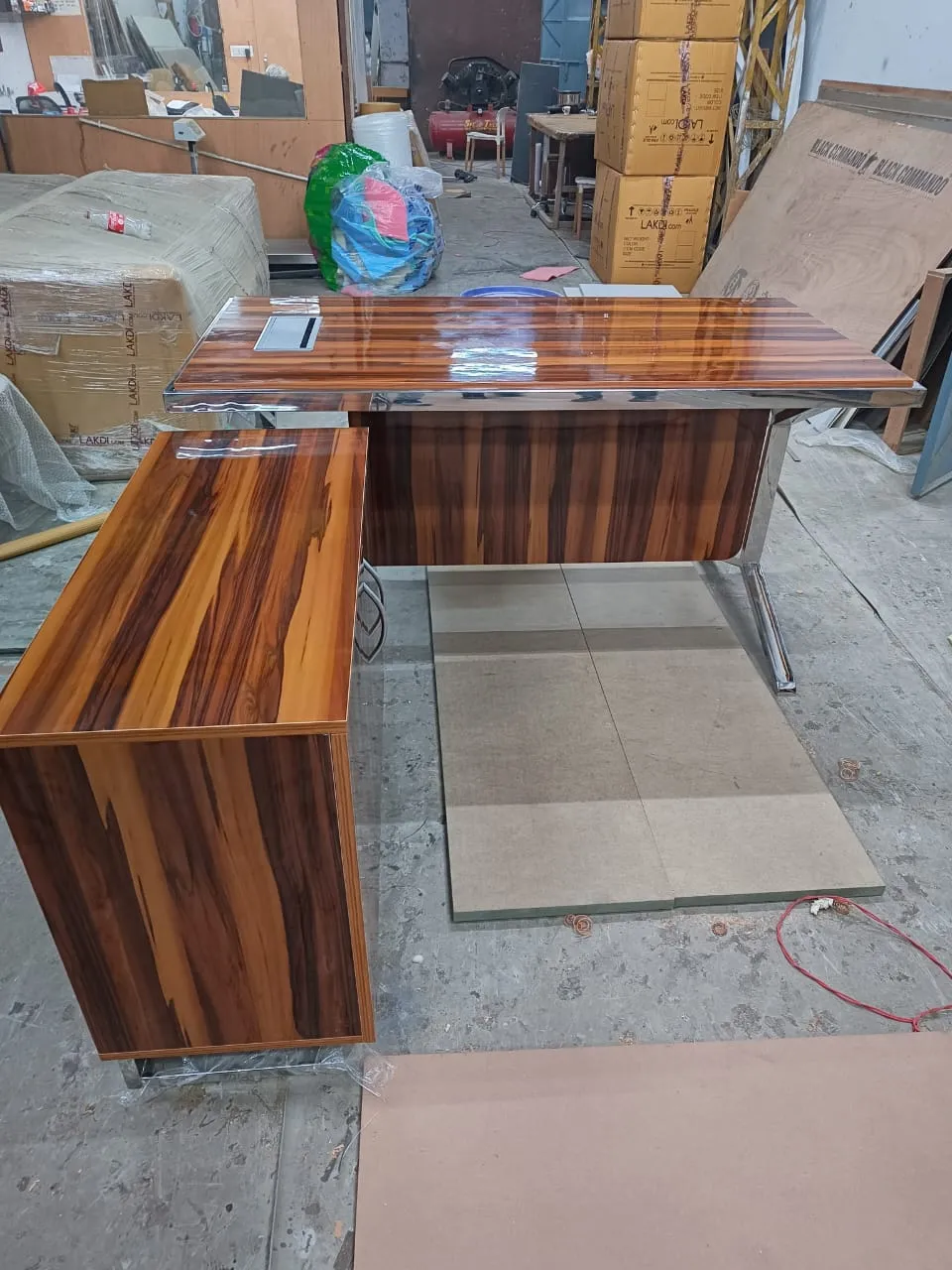 Executive Table with Drawer & Openable Shutter with Metal Leg